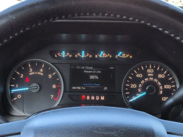 Certified Used 2020 Silver Ford XLT image 29