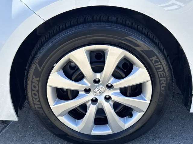 Used 2025 White Toyota LE image 9