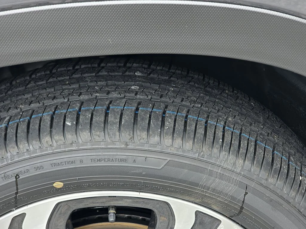 New 2026 MAGNETITE GRAY METALLIC Subaru Touring 7-Passenger image 31