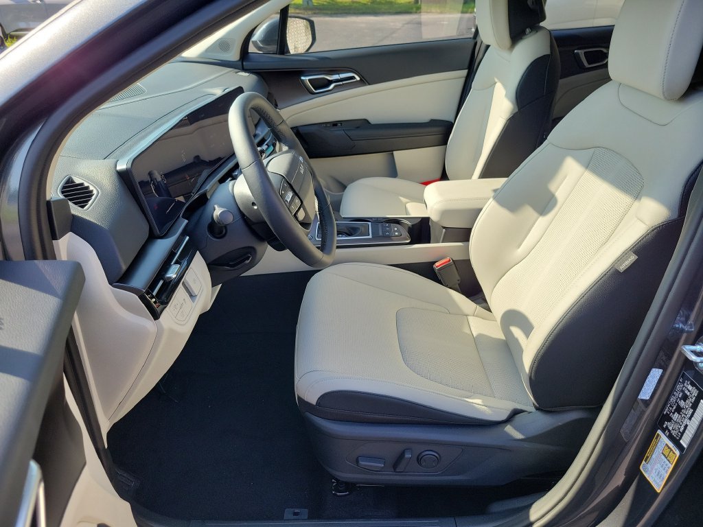 New 2026 Gravity Gray Kia EX image 22