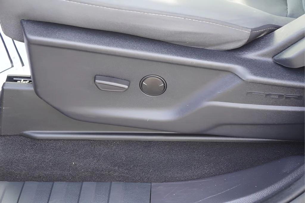 Used 2024 Avalanche Ford XLT image 19
