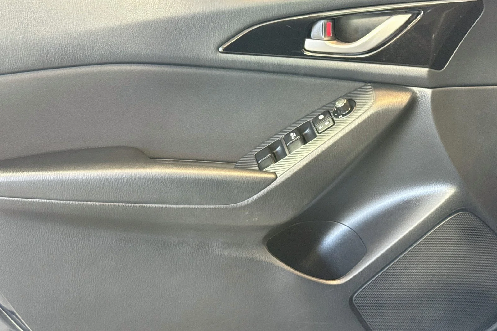 Used 2015 Deep Crystal Blue Mica Mazda i Touring image 17