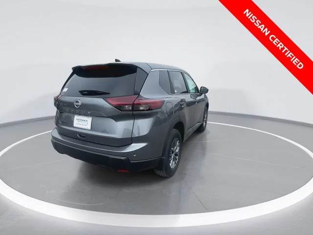 Used 2025 Gray Nissan S image 8