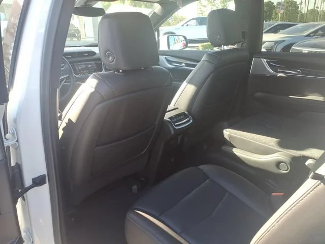 Used 2025 Crystal White Tricoat Cadillac Premium Luxury image 9