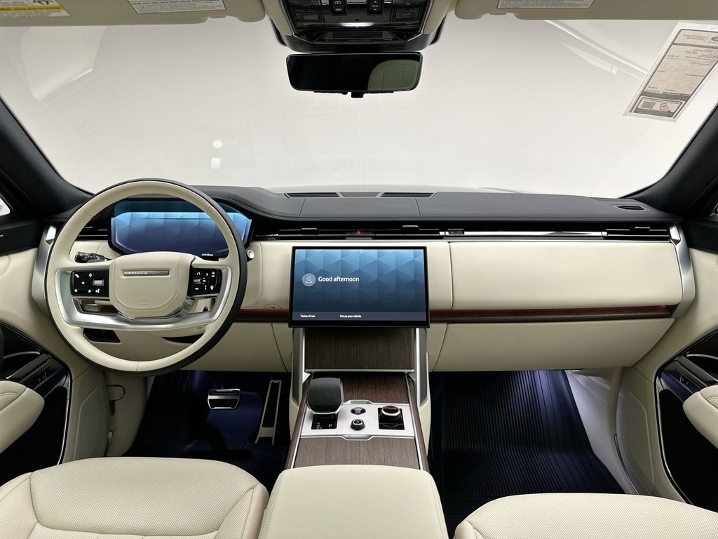New 2027 Santorini Black Land Rover SE image 8