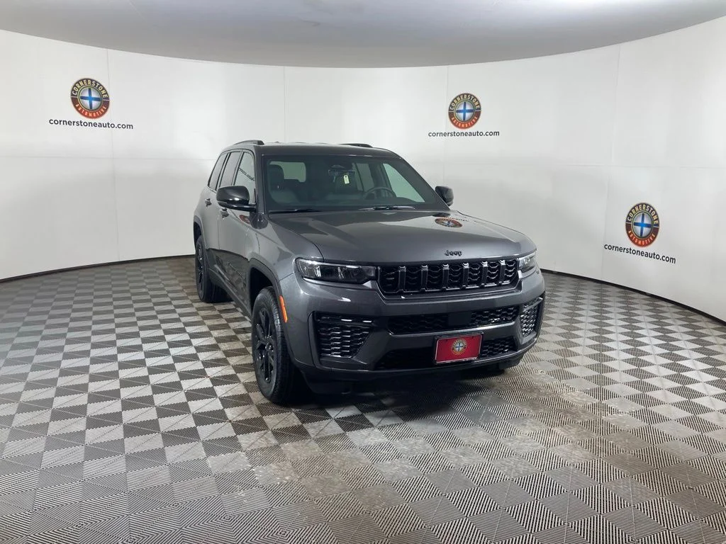 New 2026 Baltic Gray Metallic Clear-Coat Exterior Paint Jeep Altitude image 17