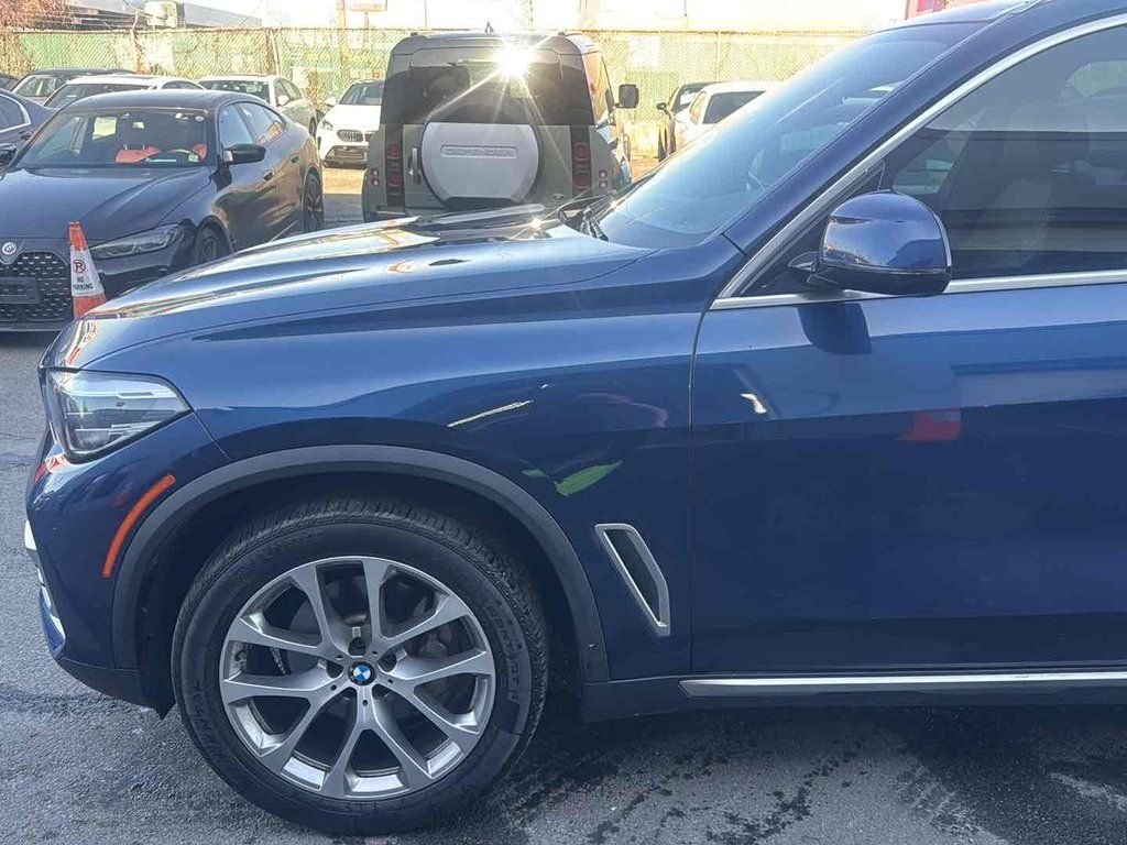 Used 2020 Blue BMW xDrive40i image 8