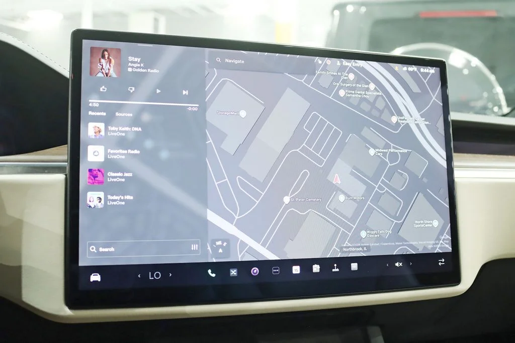 2022 Tesla Model X Base