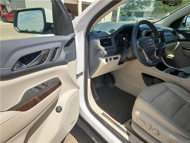 Used 2023 White Frost TRI GMC Denali Front-Wheel Drive image 11