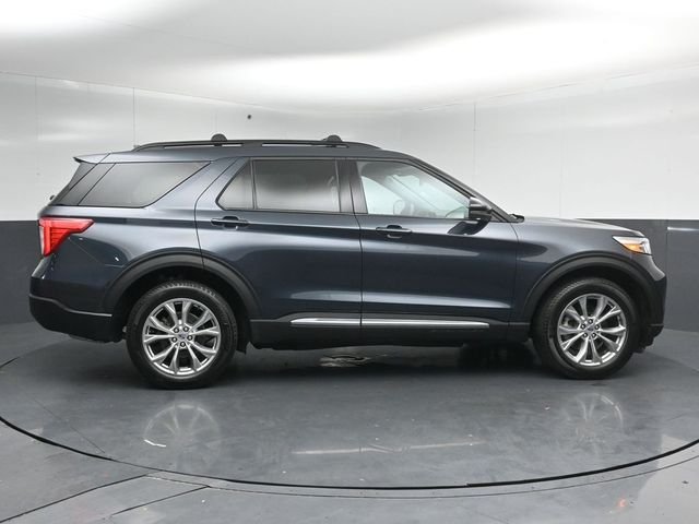 Used 2024 Blue Ford XLT image 8