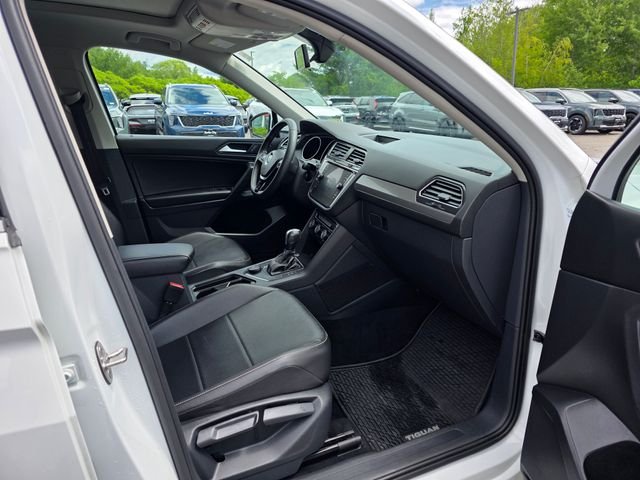 Used 2021 Pure White Volkswagen 2.0T SE image 11