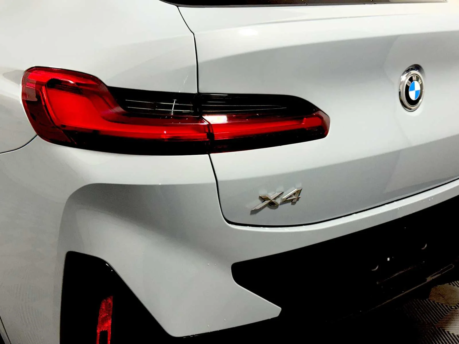 2025 BMW X4 30i - Photo 27
