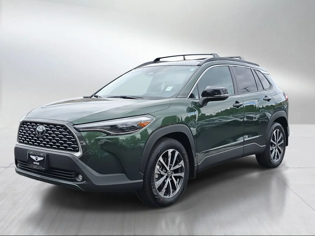 Used 2025 Cypress Toyota XLE image 7