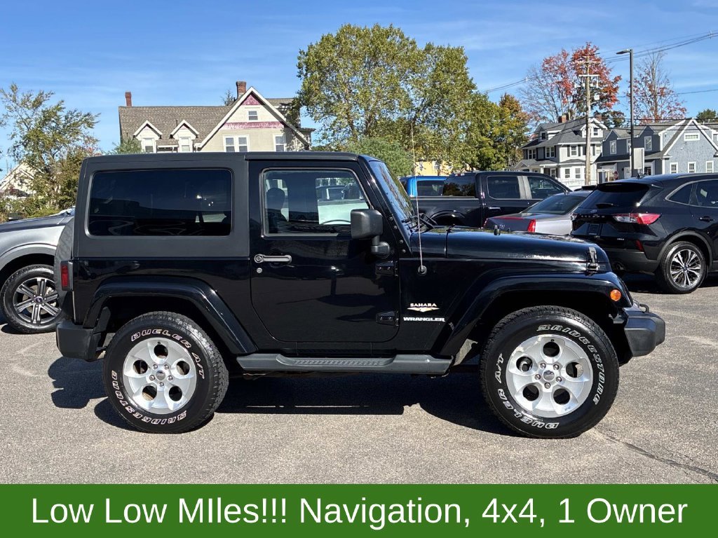 Used 2015 Black Jeep Sahara image 8