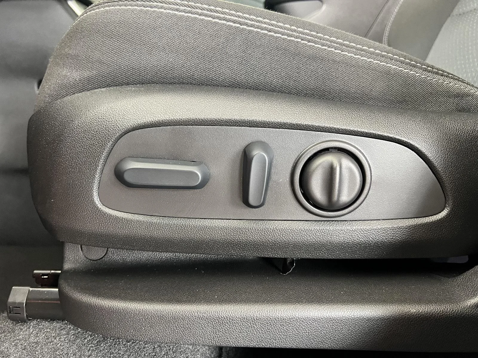 Used 2024 Rd Gmc  image 18