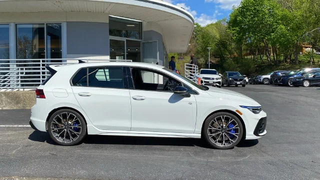 New 2026 White Volkswagen Base image 4
