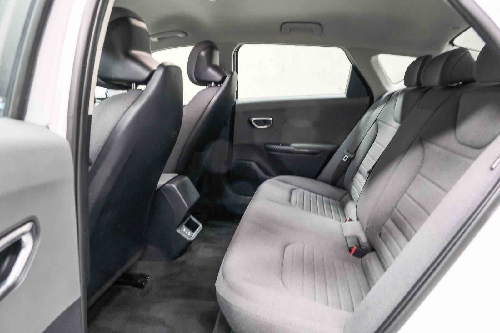 Used 2025 Snow White Pearl Kia EX image 20