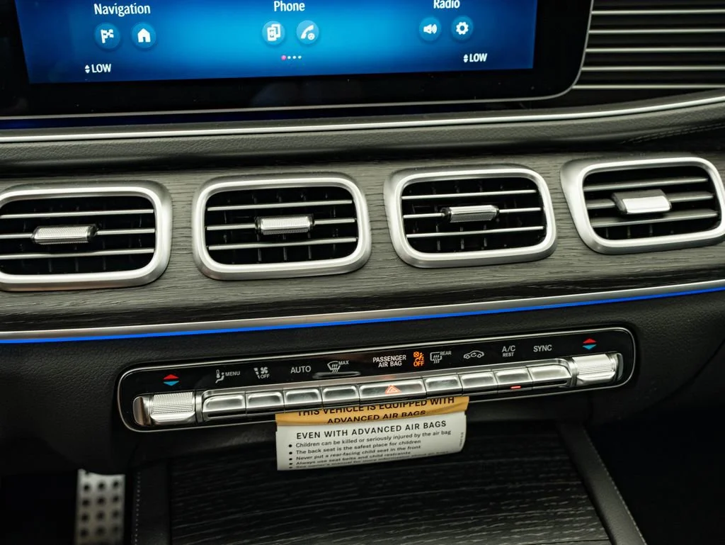 New 2026 Moonlight White Mercedes-Benz GLS 450 image 37