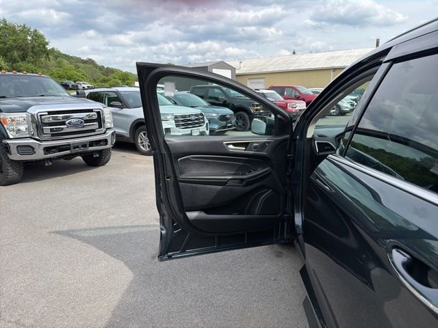 Used 2023 Blue Ford Titanium image 18