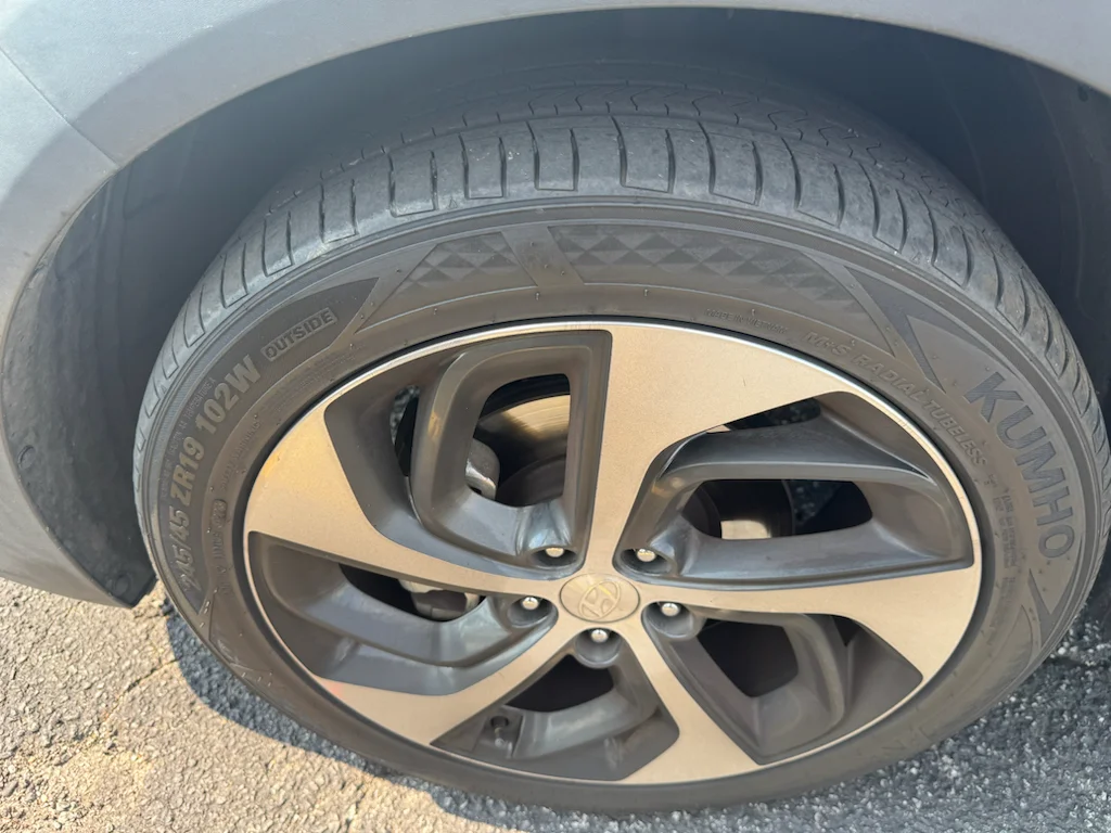 Used 2017 Molten Silver Hyundai Sport image 16