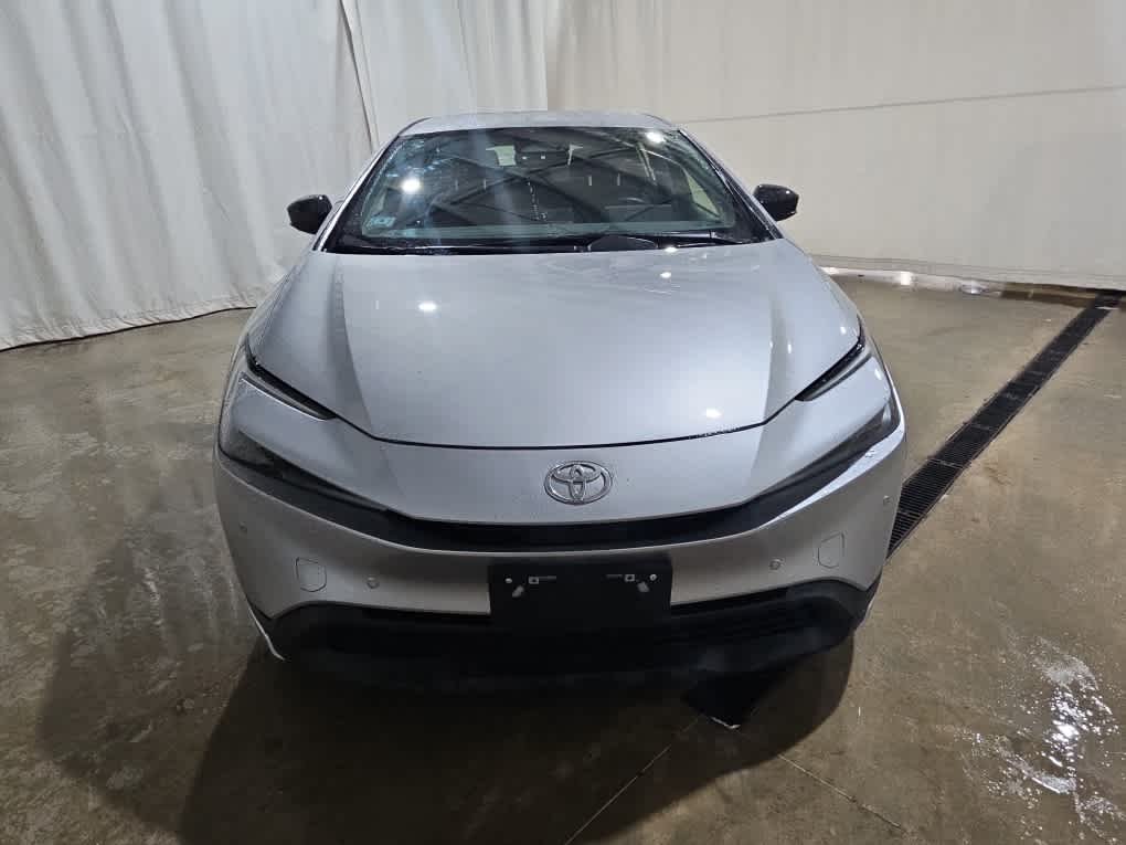 Used 2025 Cutting Edge Toyota LE image 9