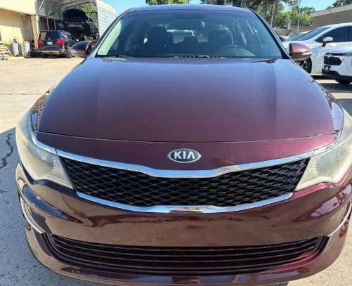 Used 2018 Purple Kia LX image 7