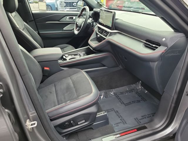 Used 2025 Carbonized Gray Metallic Ford ST image 17