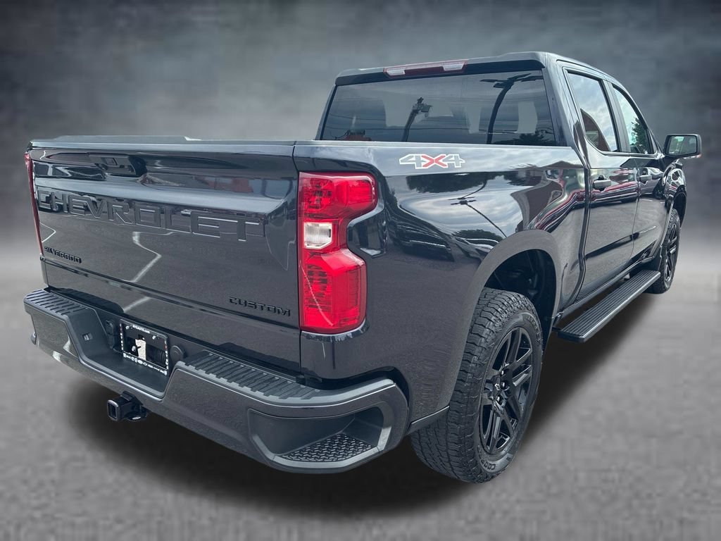 Used 2023 DARK ASH METALLIC Chevrolet Custom image 5