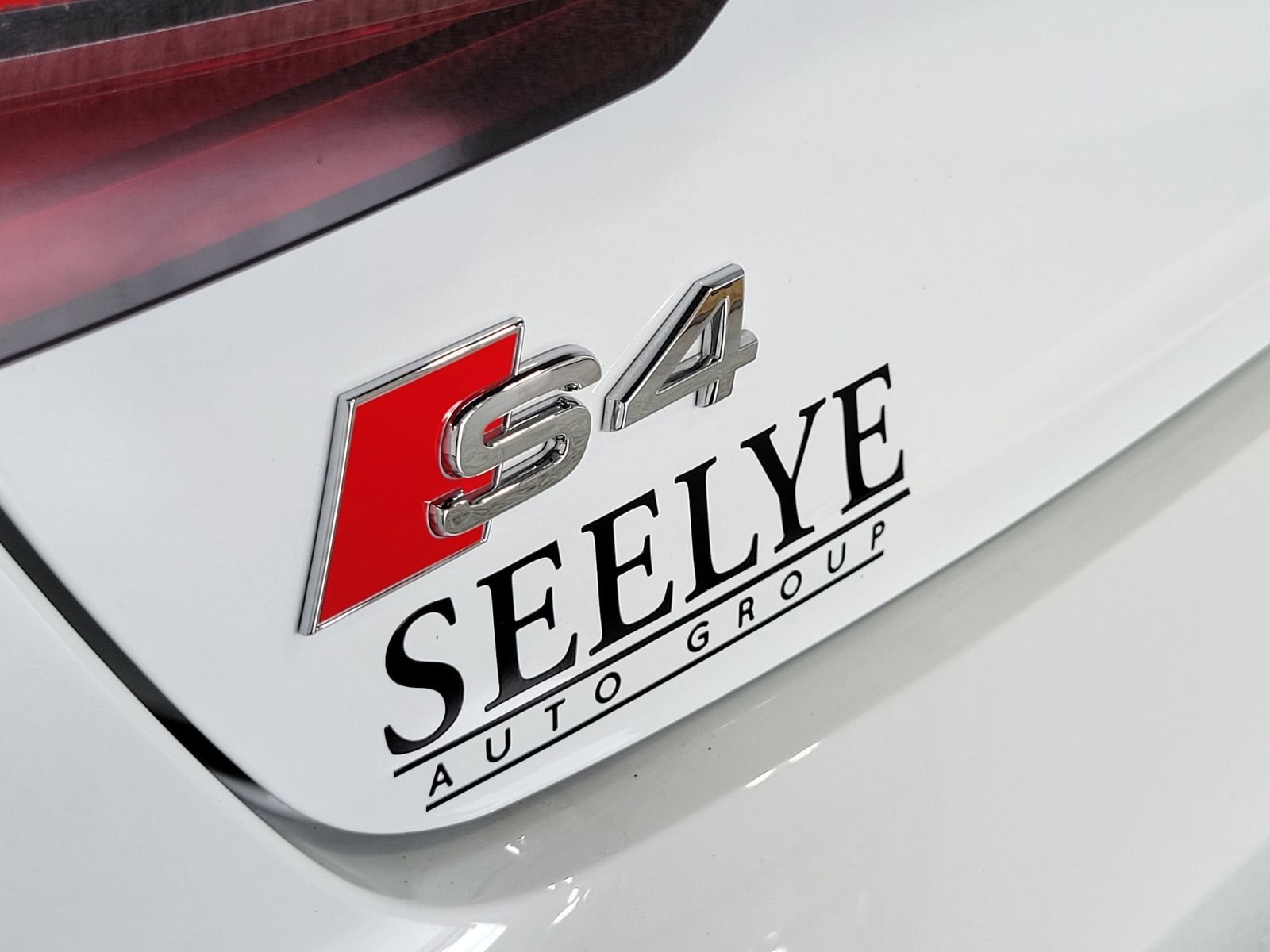 Used 2021 White Audi 3.0T Premium Plus image 29
