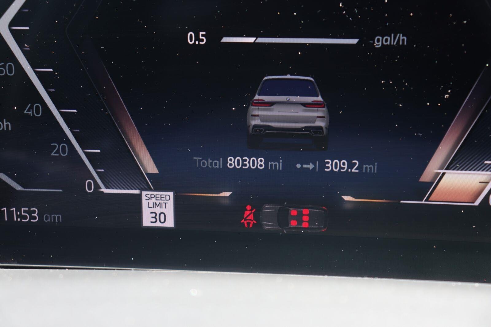 Used 2024 Alpine White BMW xDrive40i image 34
