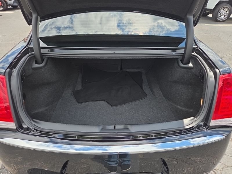 Used 2022 Black Chrysler Touring image 10