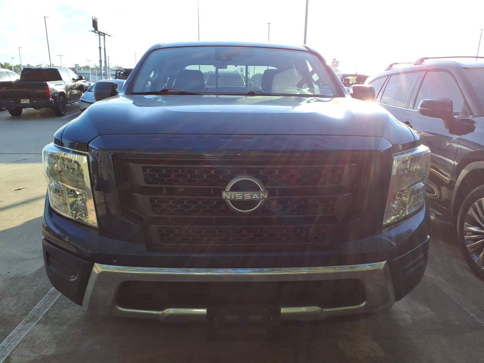 Used 2023 Deep Blue Pearl Nissan SV image 3