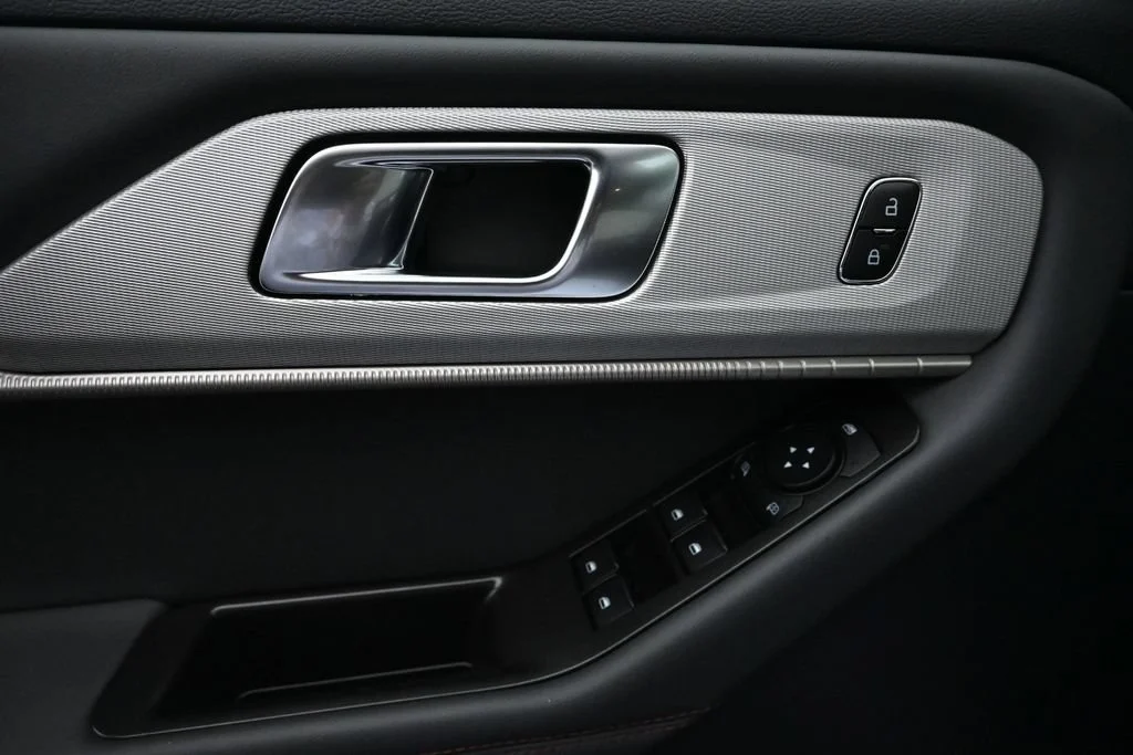 New 2027 Carbonized Gray Metallic Ford Active image 37