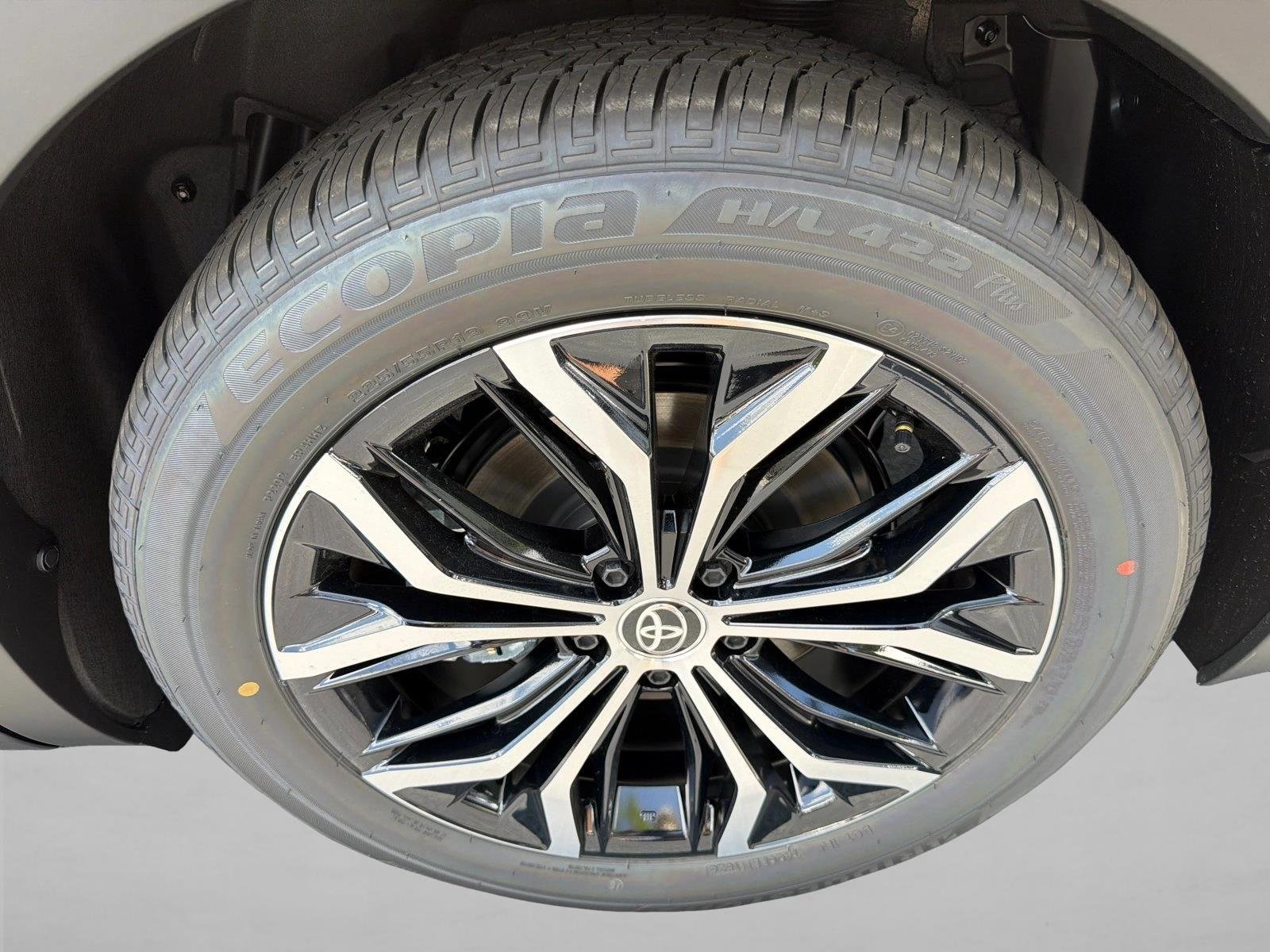 New 2026 Bronze Age Toyota XLE image 19