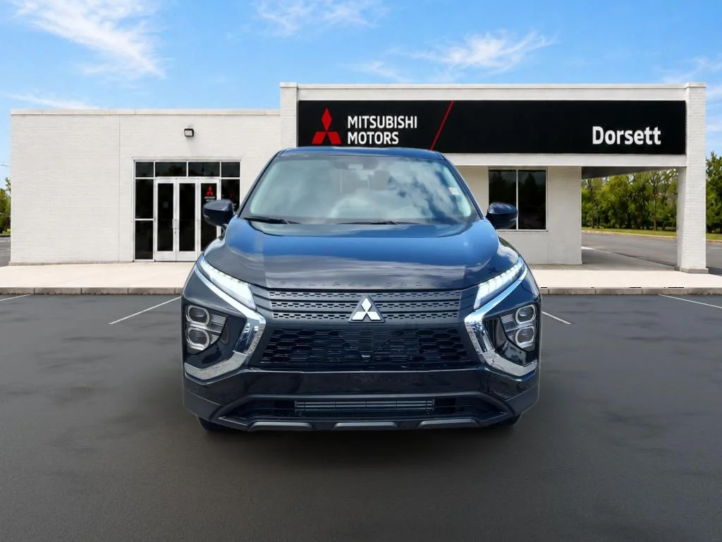 New 2026 Labrador Black Pearl Mitsubishi LE image 2