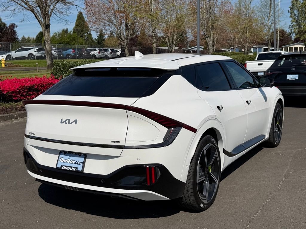Used 2024 Snow White Pearl Kia GT image 7