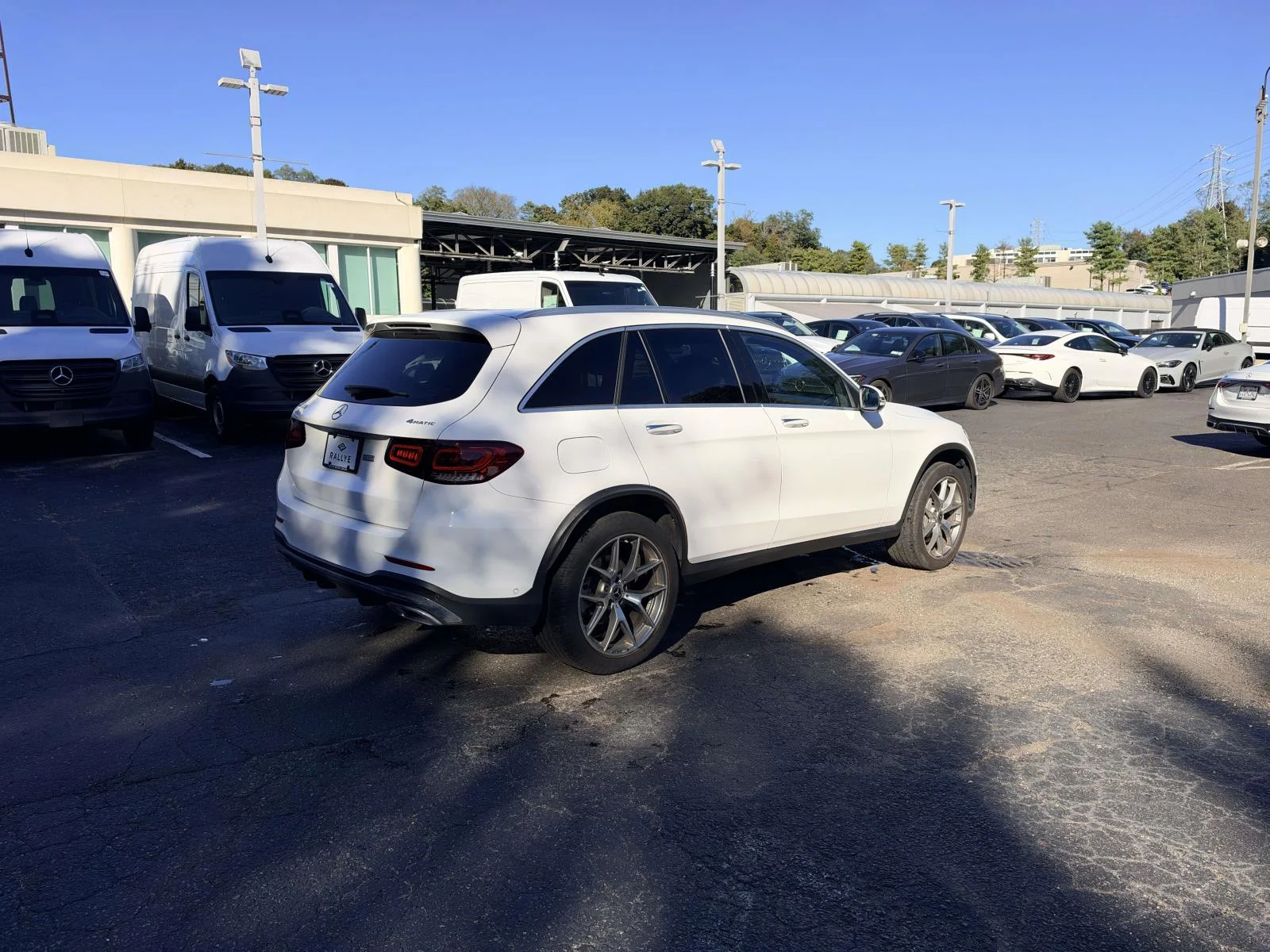 Used 2022  Mercedes-Benz GLC 300 image 3