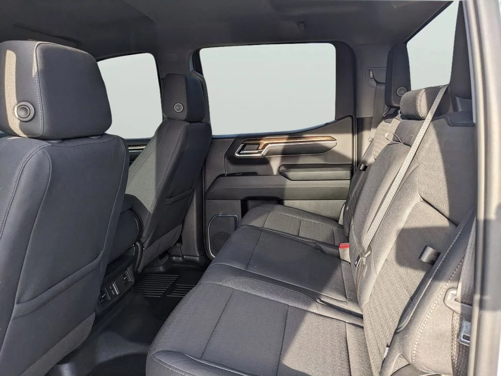 2024 GMC Sierra 1500 Elevation - Photo 17