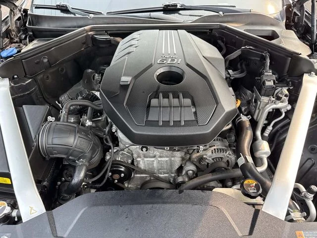 Used 2018 Black Kia  image 12