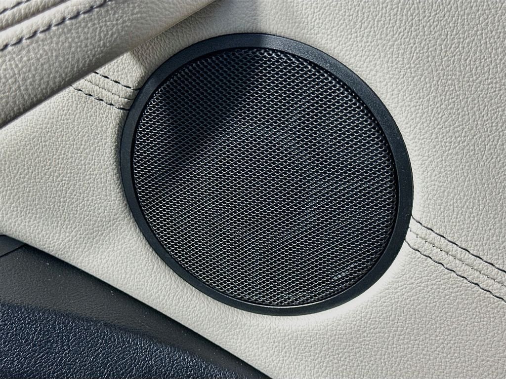Used 2022 Brooklyn Grey Metallic BMW xDrive30i image 19