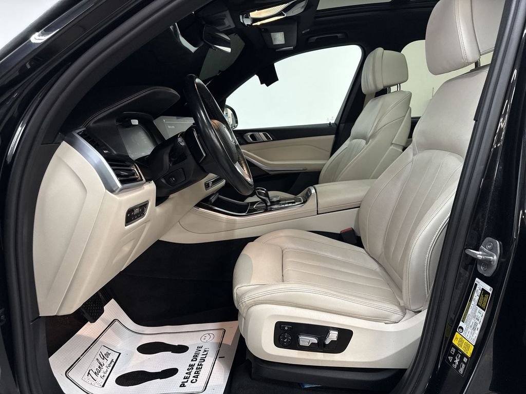 Used 2020 Black Sapphire Metallic BMW xDrive40i image 12