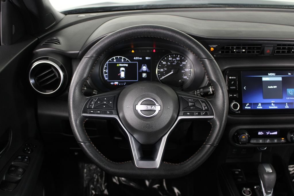 Used 2024 Gray Nissan SR image 9