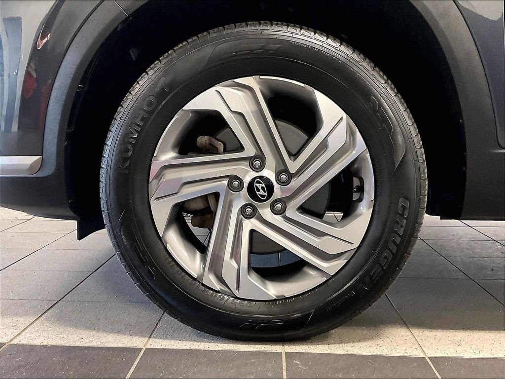 Used 2023 Gray Hyundai SEL image 7