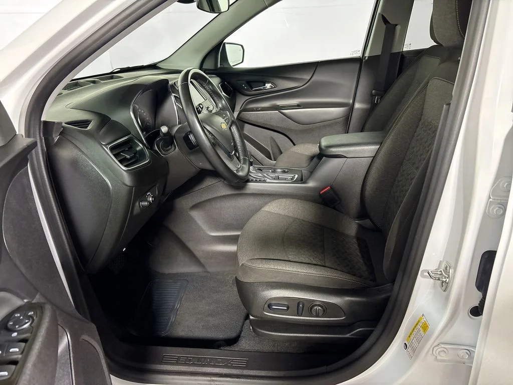 Used 2024 White Chevrolet LT image 11