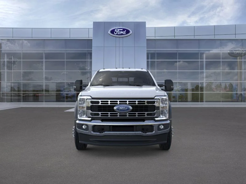 New 2025 Oxford White Ford F-550® XL image 6