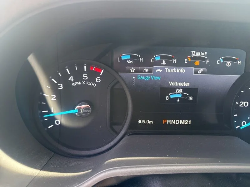 New 2026 Oxford White Ford E-350 SRW image 24