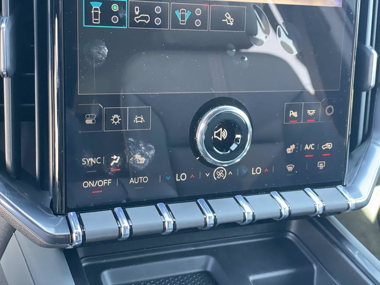 2026 GMC Acadia AT4 - Photo 13