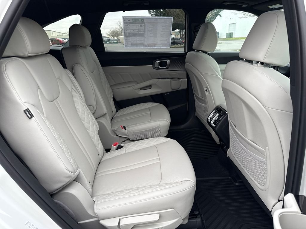 2026 Kia Sorento SX Prestige Hybrid - Photo 13