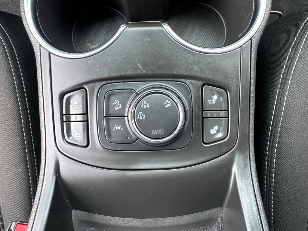 Used 2024 Ebony Twilight Metallic GMC SLE image 20