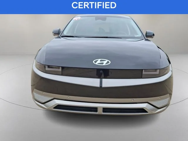 Certified Used 2023 Black Hyundai Limited image 3